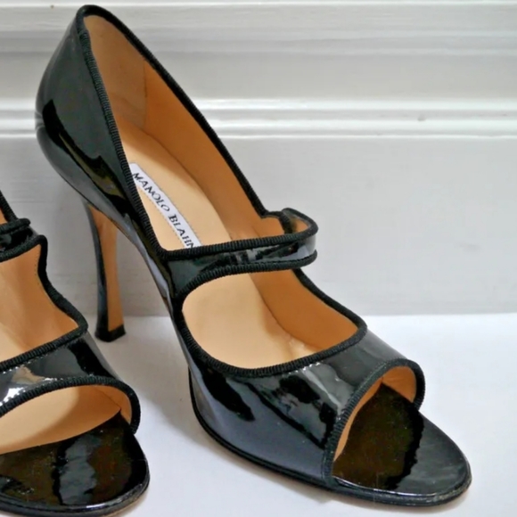 MANOLO BLAHNIK Mary Jane Shoes - Picture 8 of 13